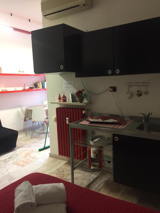 Residenza Alla Piazzetta เวโรนา ภายนอก รูปภาพ